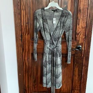 BRAND NEW Banana Republic wrap dress